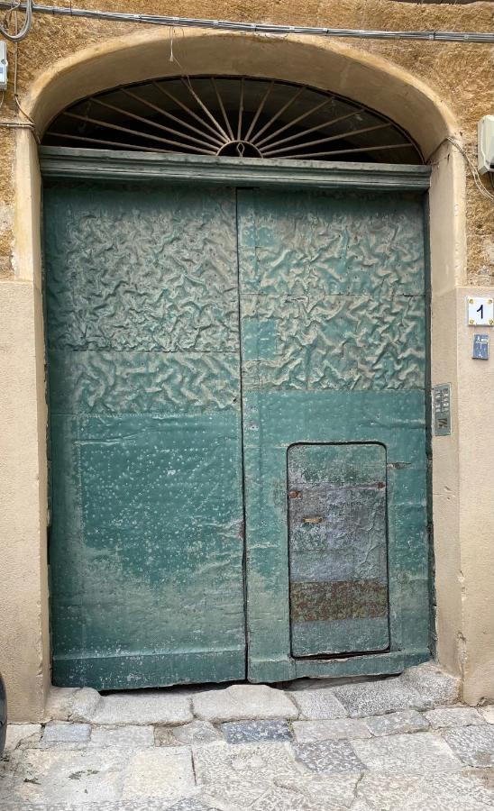 Apartamento Casa Di Fronte La Cattedrale Palermo Exterior foto